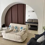Charming In Center, 75 M² With Terrace Apartment Charleroi