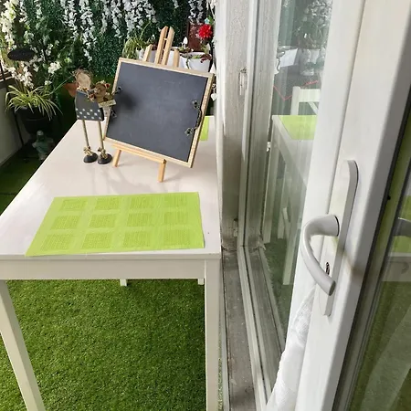 Charming In Center, 75 M² With Terrace Lejlighed Charleroi