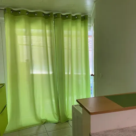Lejlighed Charming In Center, 75 M² With Terrace