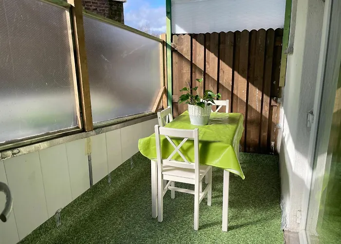 Apartamento Charming In Center, 75 M² With Terrace Charleroi