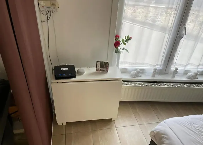 Charming In Center, 75 M² With Terrace Apartamento Charleroi
